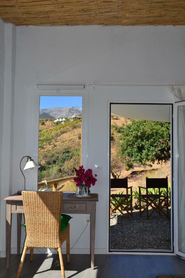 The African House Bed and Breakfast Tolox Εξωτερικό φωτογραφία